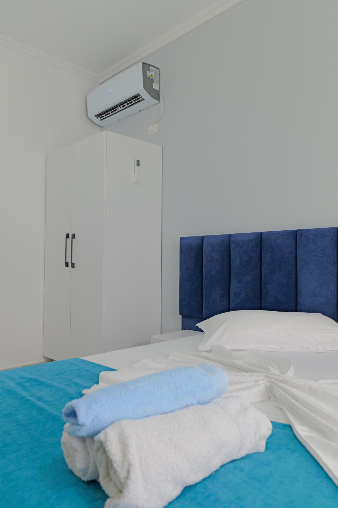 Vila Marina Apartments Sarandë Exterior foto