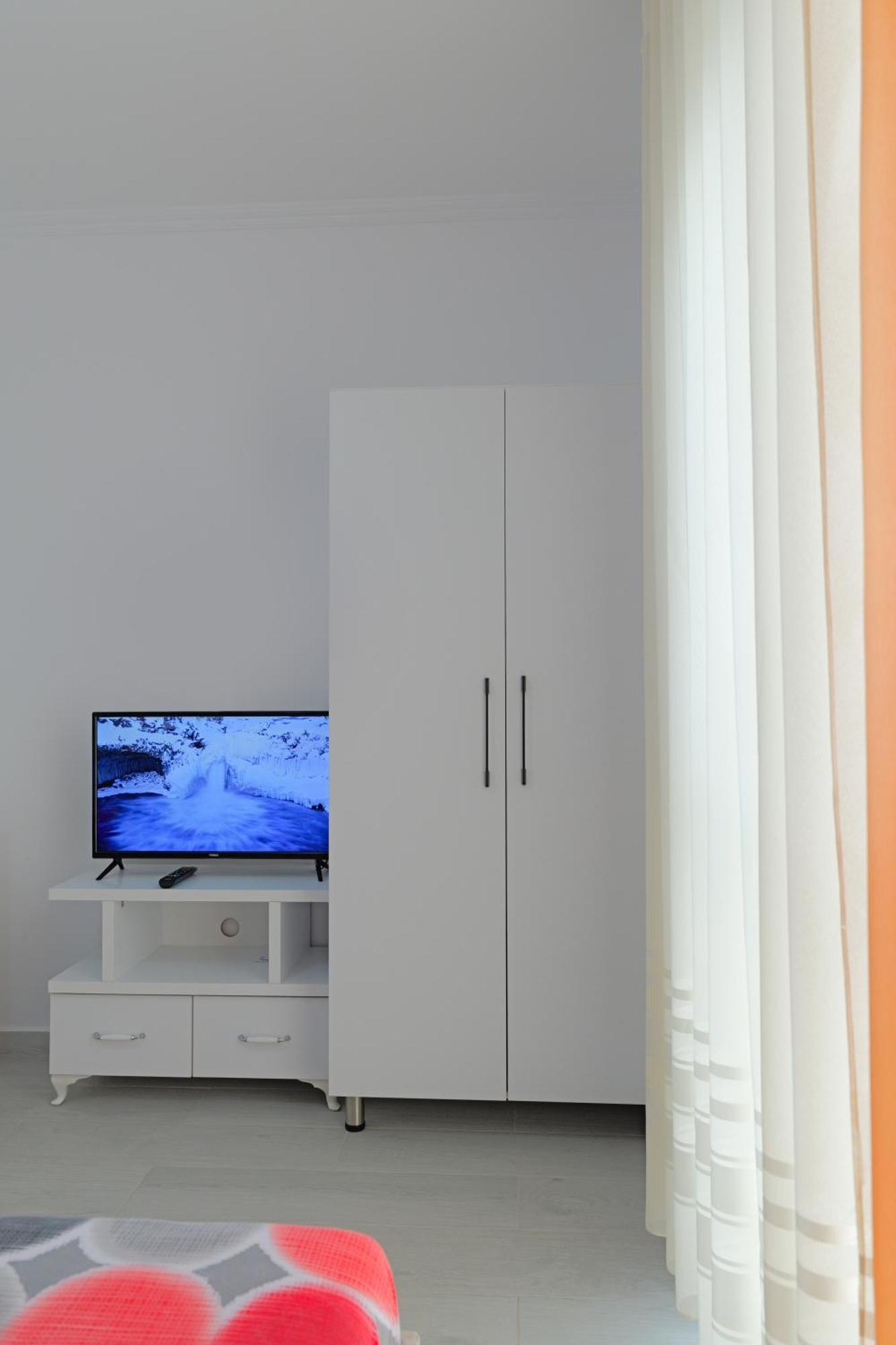 Vila Marina Apartments Sarandë Exterior foto